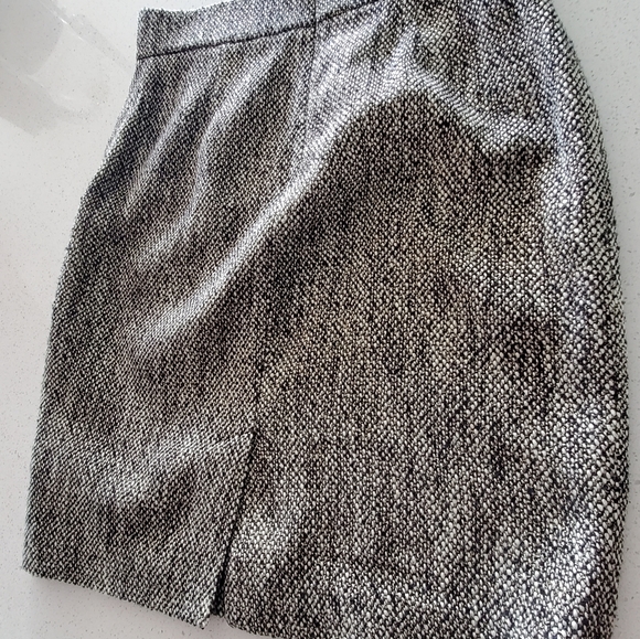 Brook Brothers tweed skirt - Picture 7 of 8
